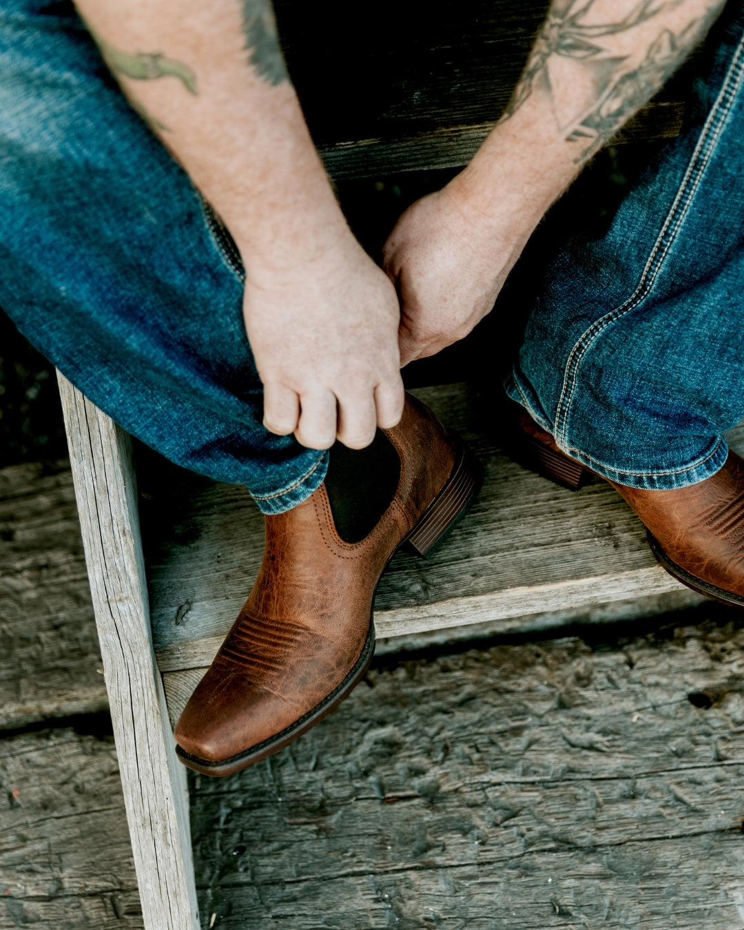 Top-down view of Ariat Booker Ultra men’s western boot in brown